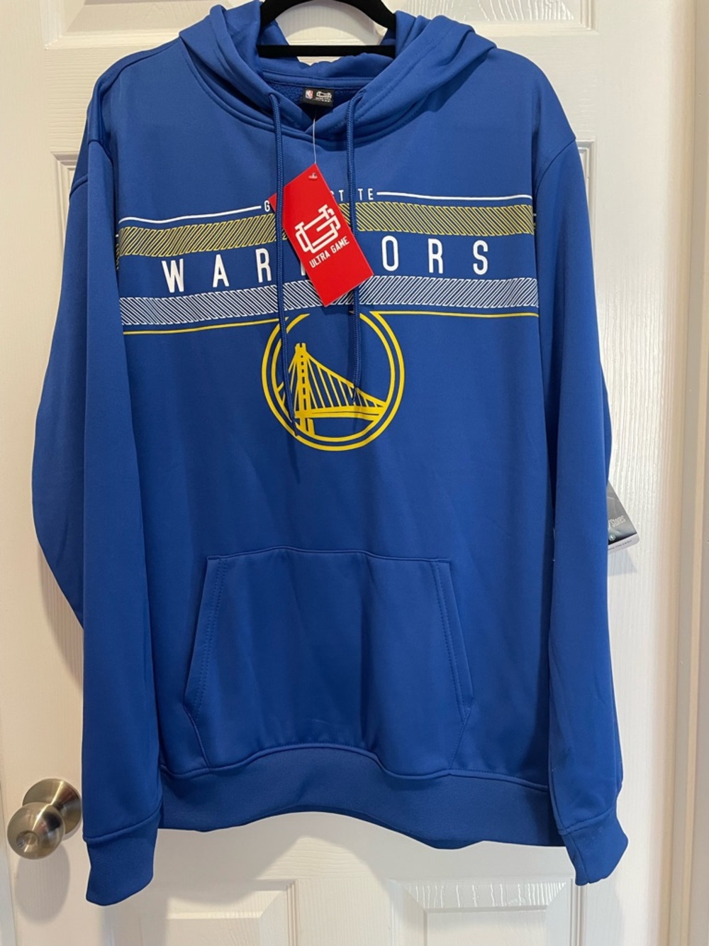 Golden State Warriors Blue Pullover Hoodie - Team Logo Lightweight inside felt.